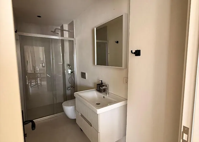 Mara Bahce Alacati Çeşme